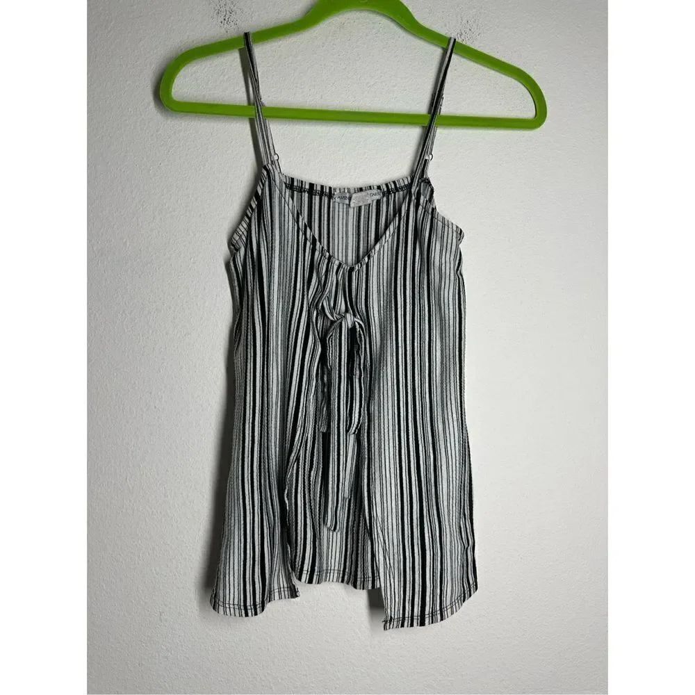 Avenue of the Stars | Vertical Striped Tie Knotted Front Tank Top Size XS
